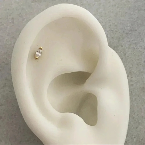 COPY - Gold Crystal Tear Drop Mini Micro Cartilage Earring - Picture 1 of 3